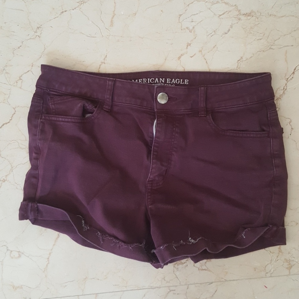 American Eagle plum shorts